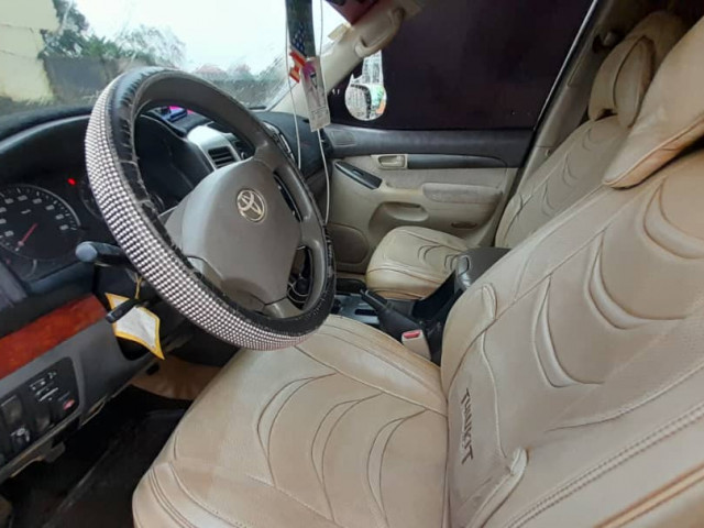 Toyota Land Cruiser Prado, Voitures, Conakry