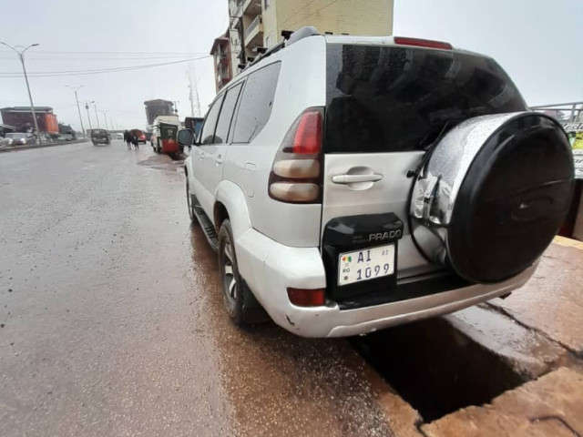 Toyota Land Cruiser Prado, Voitures, Conakry