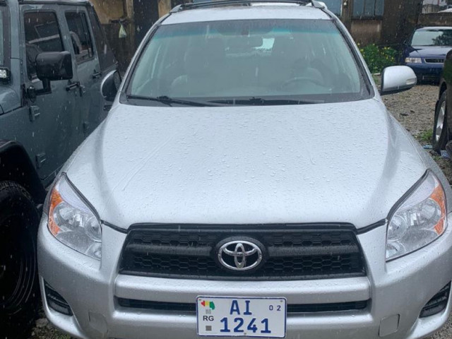 Toyota RAV4 2010, Voitures, Conakry