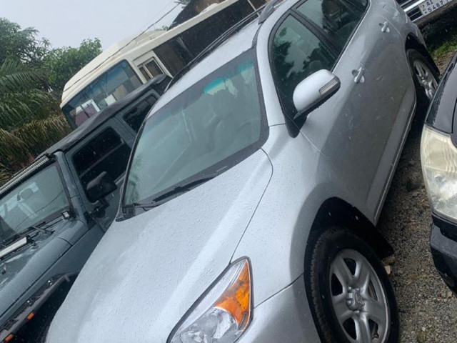 Toyota RAV4 2010, Voitures, Conakry