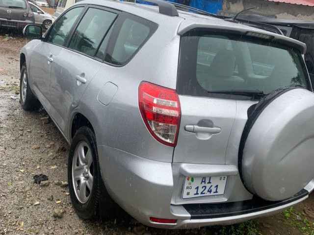 Toyota RAV4 2010, Voitures, Conakry