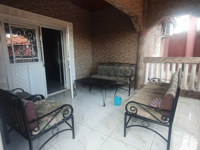 Maison à Gbereyiré, Maisons, Dubréka