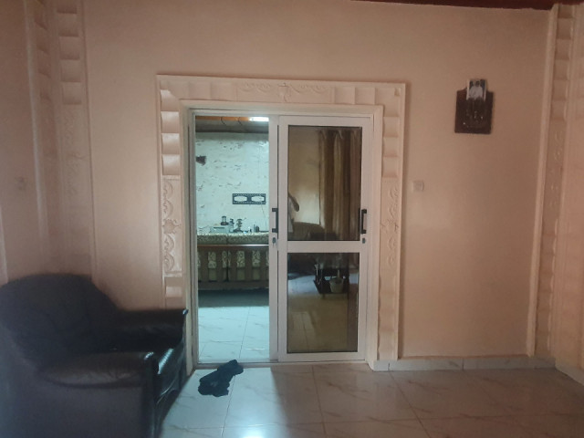 Maison à Gbereyiré, Maisons, Dubréka