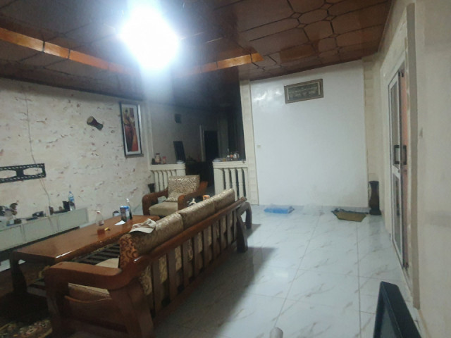 Maison à Gbereyiré, Maisons, Dubréka