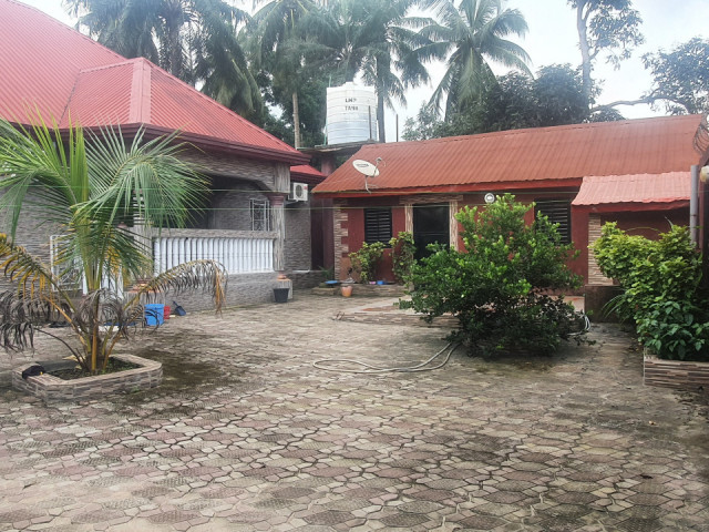 Maison à Gbereyiré, Maisons, Dubréka