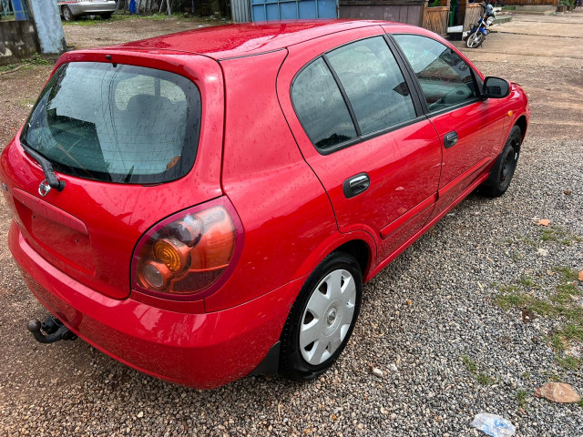 Nissan Almera, Voitures, Conakry