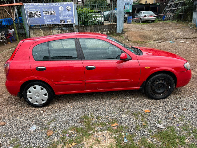 Nissan Almera, Voitures, Conakry
