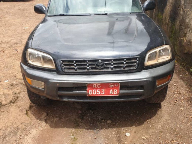 Toyota RAV4, Voitures, Conakry
