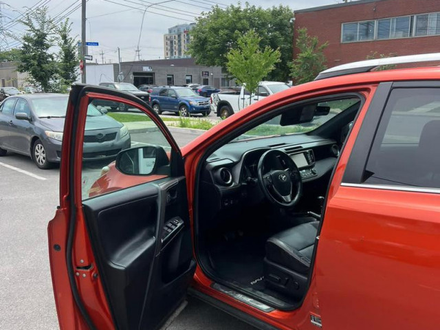 Toyota RAV4, Voitures, Conakry