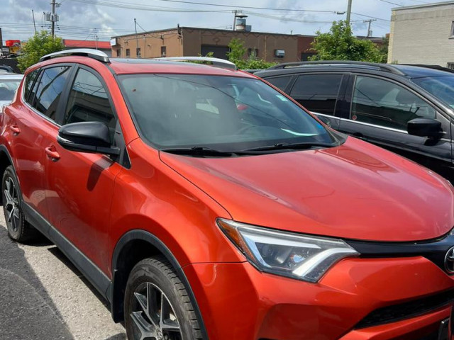Toyota RAV4, Voitures, Conakry