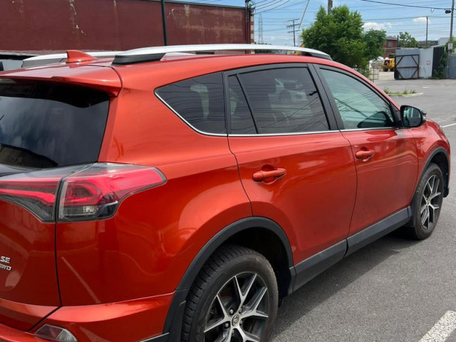 Toyota RAV4, Voitures, Conakry