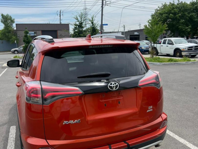 Toyota RAV4, Voitures, Conakry