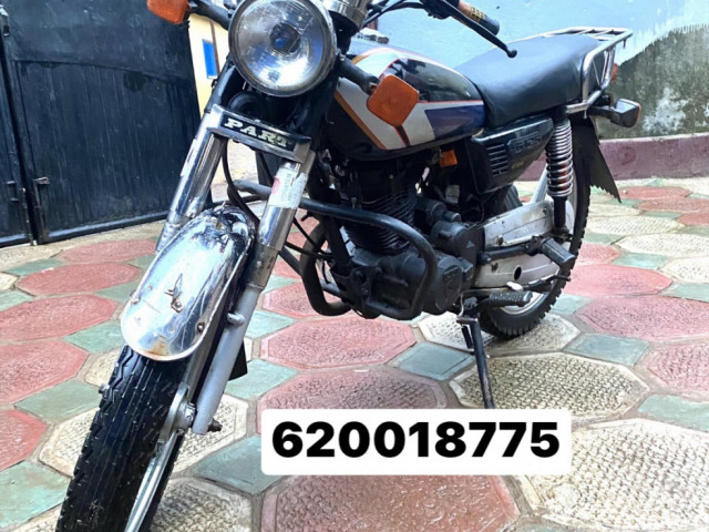 Part Horizon, Motos - Scooters, Conakry