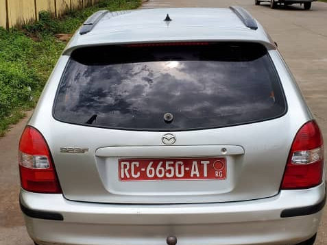 Mazda 323, Voitures, Conakry