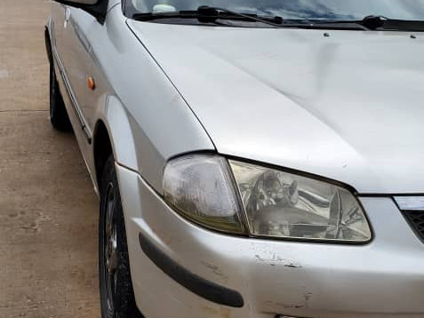 Mazda 323, Voitures, Conakry