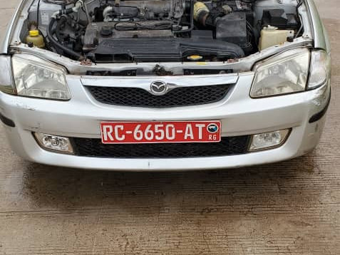 Mazda 323, Voitures, Conakry