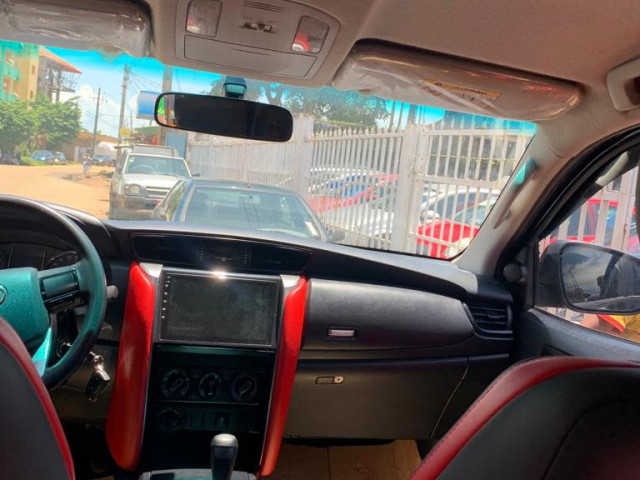 Toyota Fortuner, Voitures, Conakry