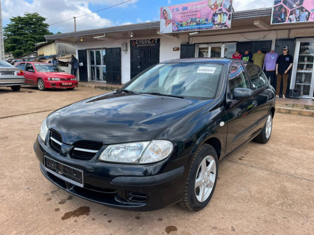 Nissan Almera, Voitures, Conakry