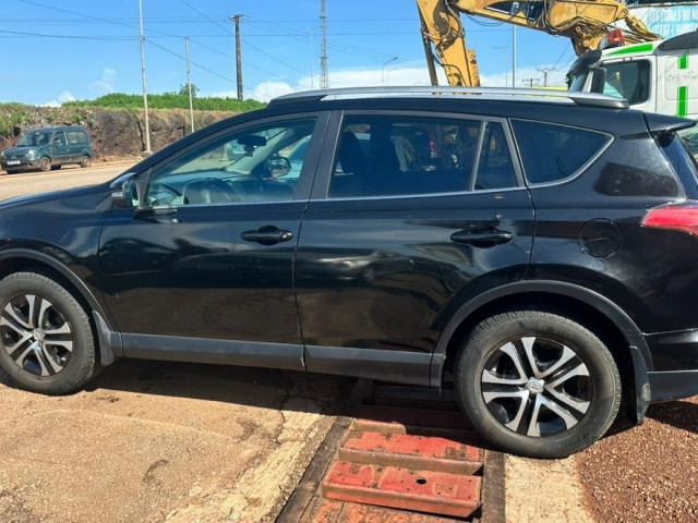 Toyota RAV4, Voitures, Conakry