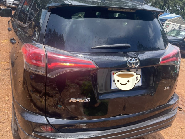 Toyota RAV4, Voitures, Conakry