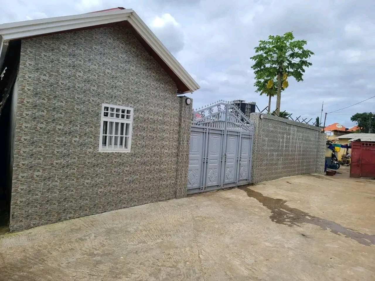 Maison à Nongo, Maisons, Conakry