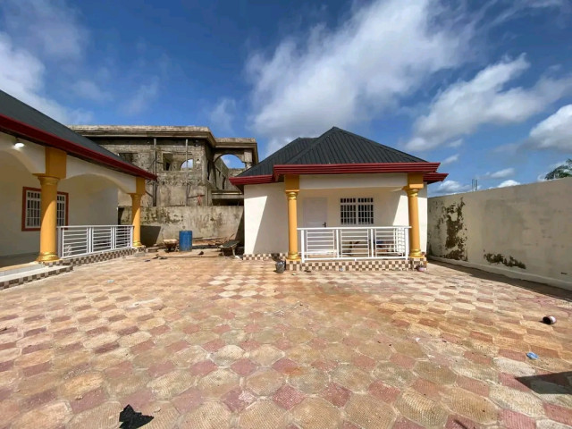 Maison à Sonfonia, Maisons, Conakry