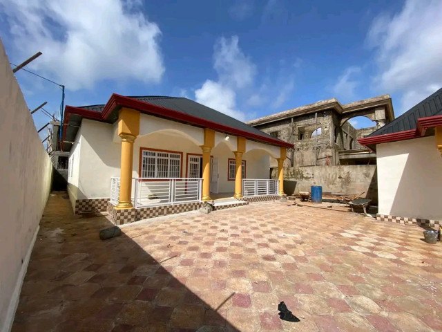 Maison à Sonfonia, Maisons, Conakry