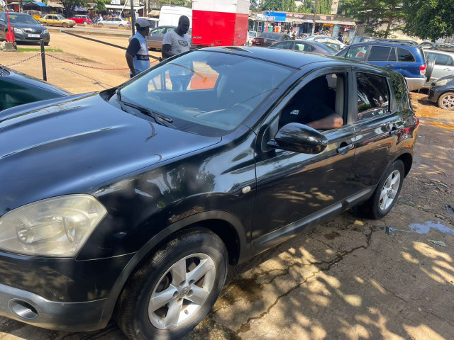 À vendre, Voitures, Conakry