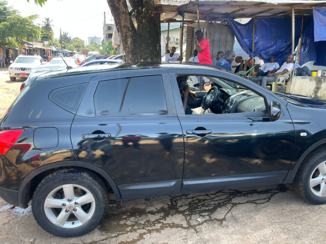 À vendre, Voitures, Conakry