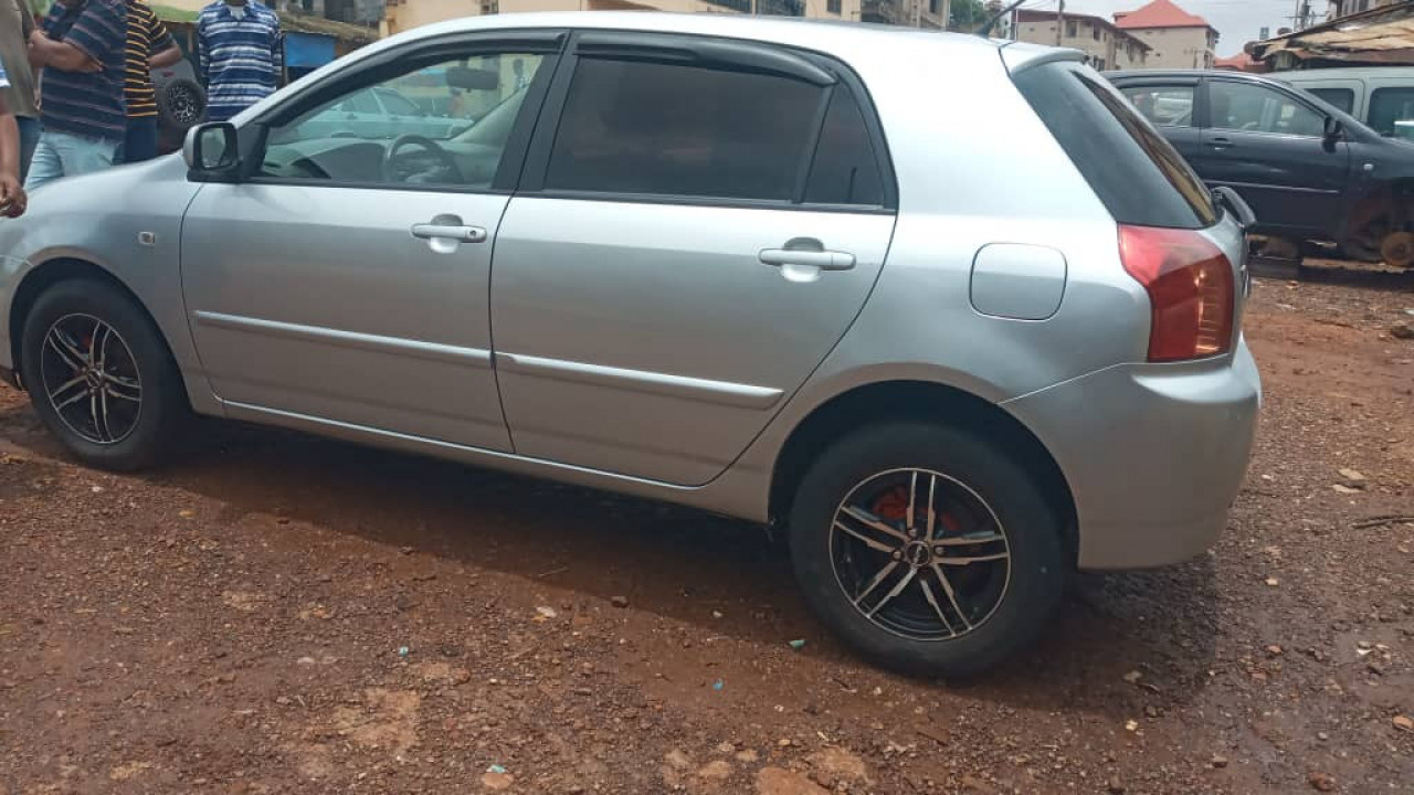 Toyota Corolla, Voitures, Conakry