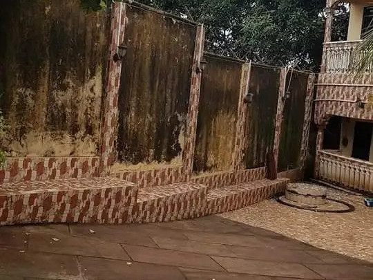 Bâtiment à Gomboyah, Maisons, Coyah