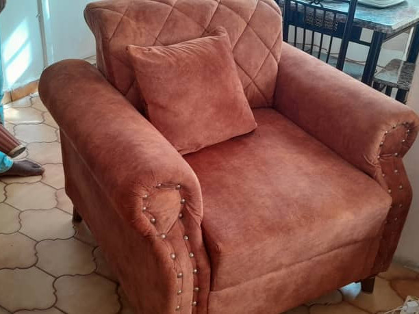 Différents Fauteuils, Lits - Fauteuils, Conakry