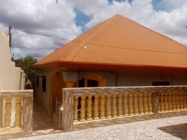 Maison à Bentourayah, Maisons, Conakry