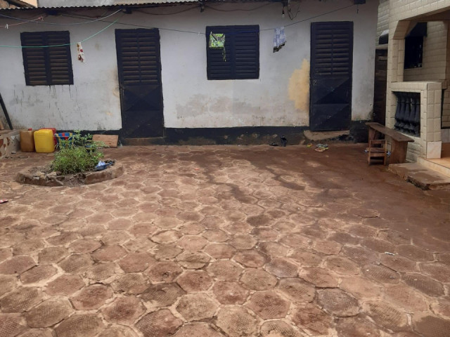 Maison à Simanbossia, Maisons, Conakry