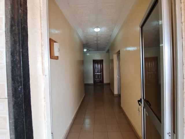 Bâtiment à Entag, Maisons, Conakry