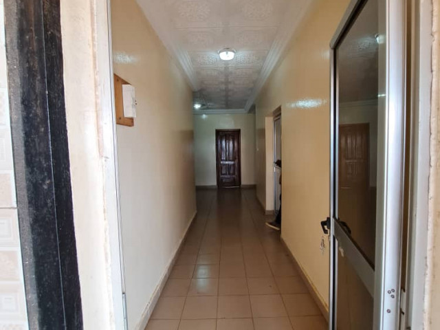 Bâtiment à Entag, Maisons, Conakry