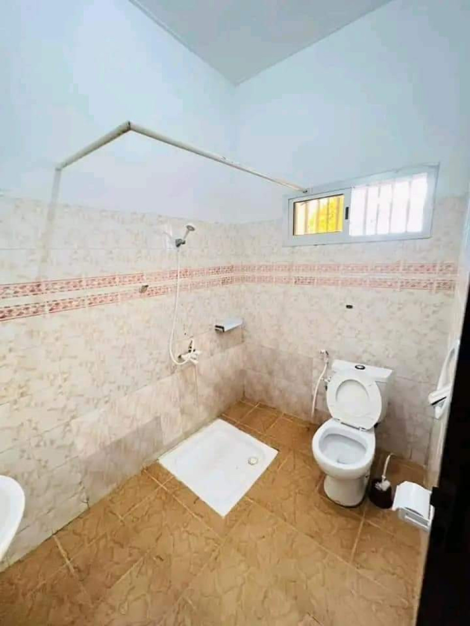 Maison à Nongo, Maisons, Conakry