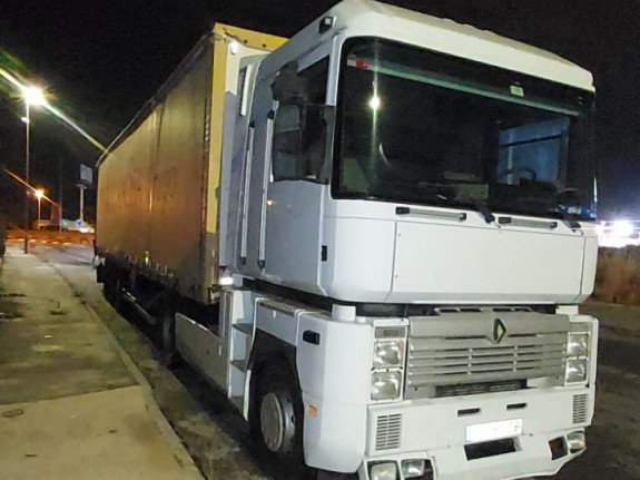 Renault Magnum, Camions - Autobus, Conakry