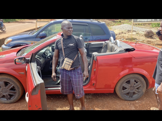 Renault Mégane, Voitures, Conakry