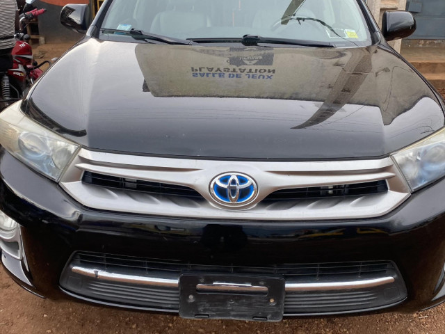 Toyota Highlander, Voitures, Conakry