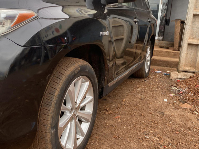 Toyota Highlander, Voitures, Conakry