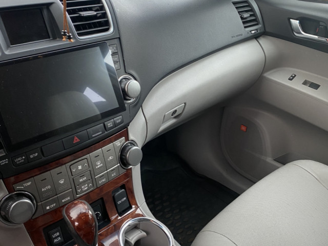 Toyota Highlander, Voitures, Conakry