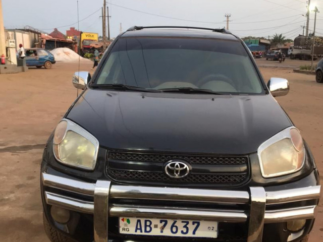 Toyota RAV4, Voitures, Conakry
