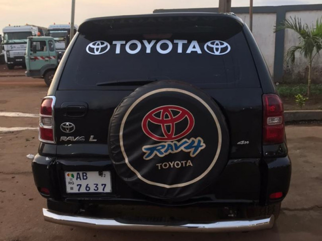 Toyota RAV4, Voitures, Conakry