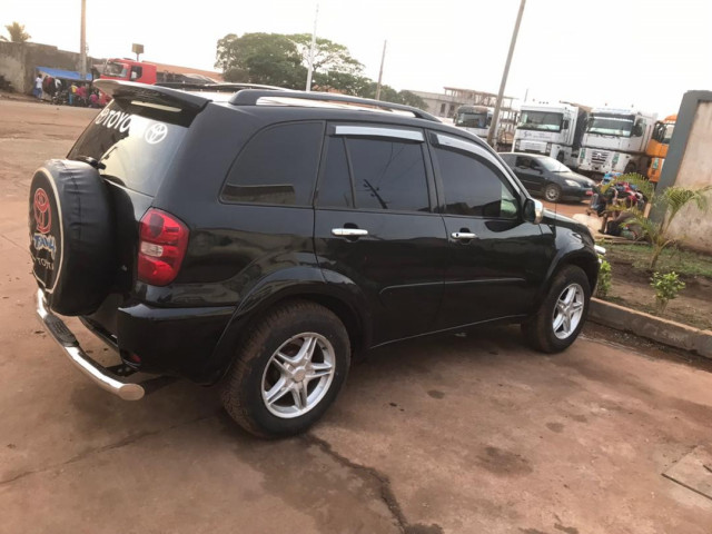 Toyota RAV4, Voitures, Conakry