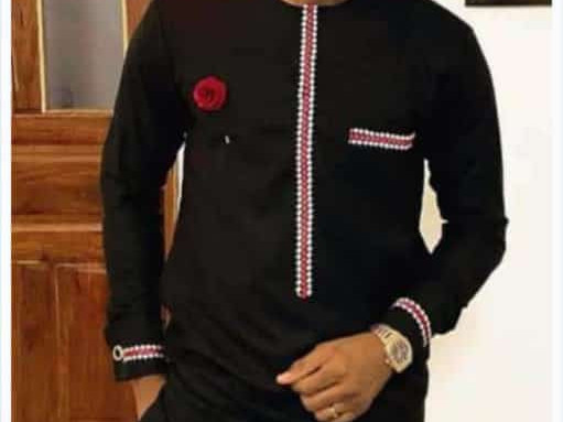 Différentes Tuniques Africaines, Vêtements, Conakry