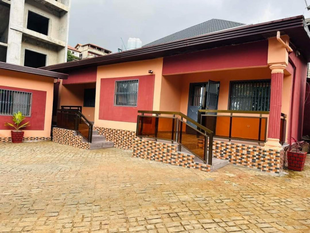 Maison à Nongo, Maisons, Conakry