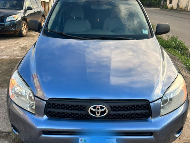 Toyota RAV4, Voitures, Conakry