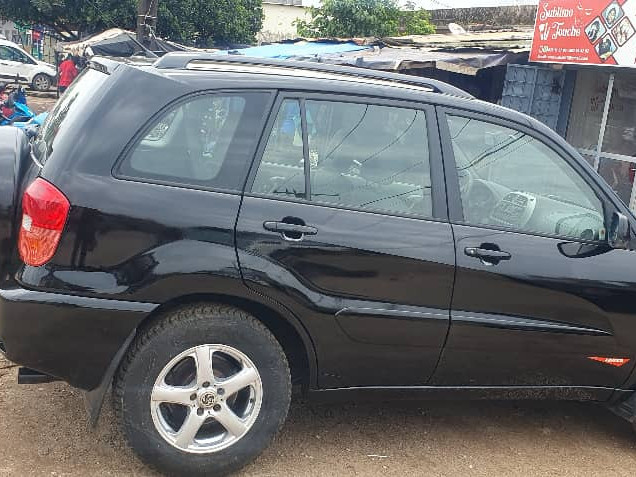 Toyota RAV4, Voitures, Conakry