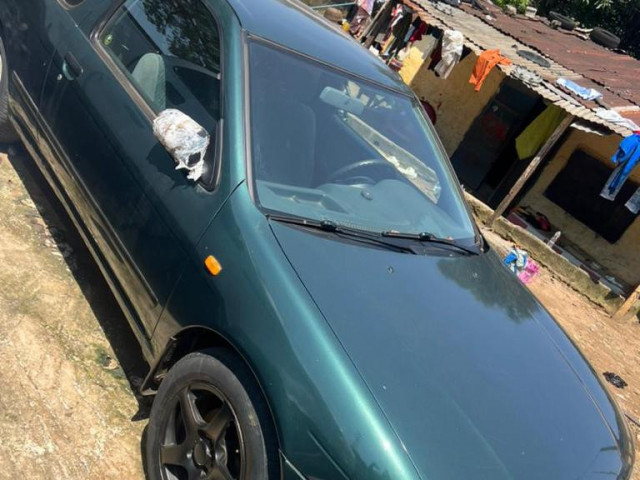 Nissan Almera, Voitures, Conakry